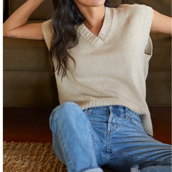 outerknown cashmere Perry Sweater Vest Light Camel Sweaters xs, m - Picture 3 of 5